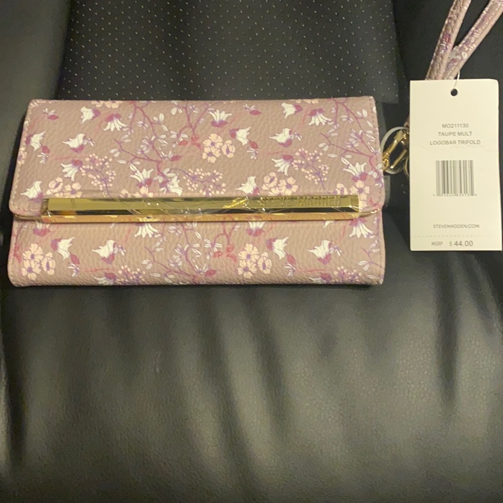 Steve Madden wallet NWT